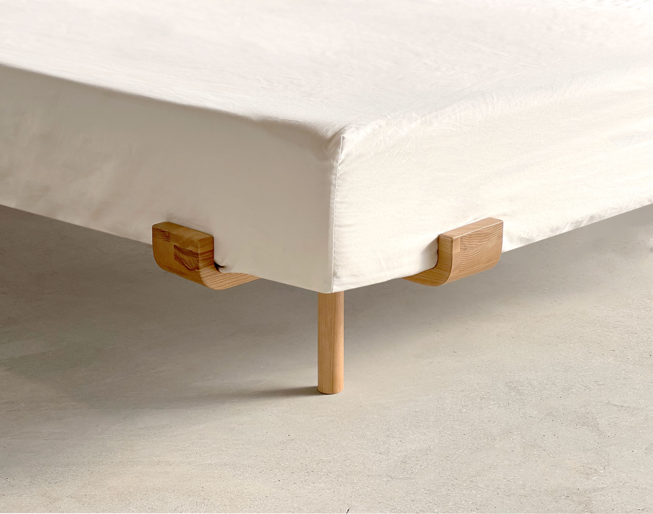 hashtag-bed-matress-corner-detail.jpg